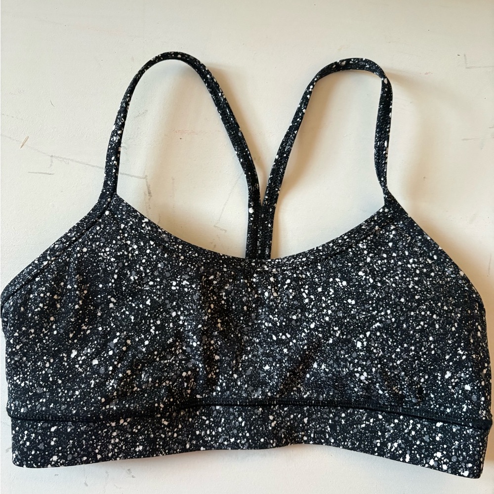 Lululemon black and white speckled Flow Y bra size 4